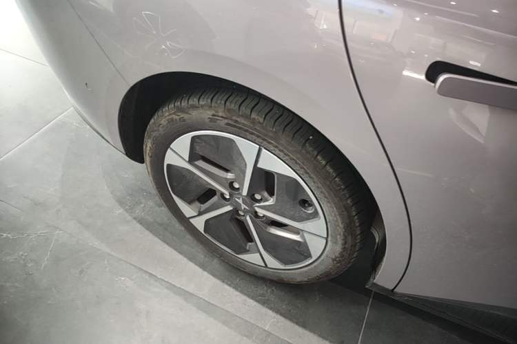 Used XPeng MONA M03 2025 515 Long-Range Plus Right Rear Wheel Hub