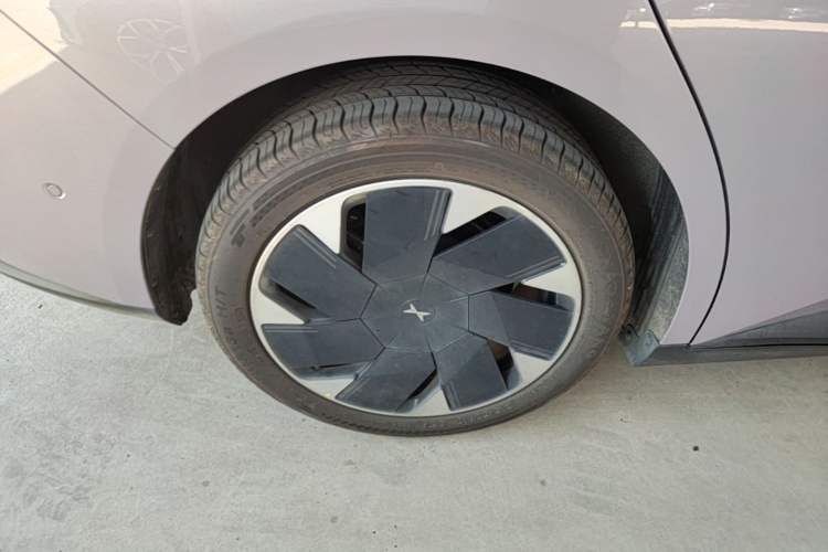 Used XPeng MONA M03 2025 600 with Ultra-Long Range Max Right Rear Wheel Hub
