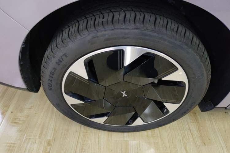 Used XPeng MONA M03 2025 600 with Ultra-Long Range Max Right Rear Wheel Hub