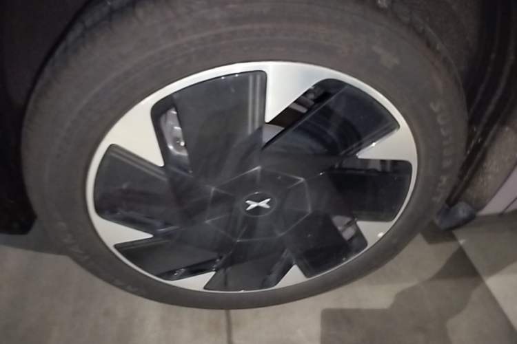 Used XPeng MONA M03 2025 502 Long-Range Max Right Rear Wheel Hub
