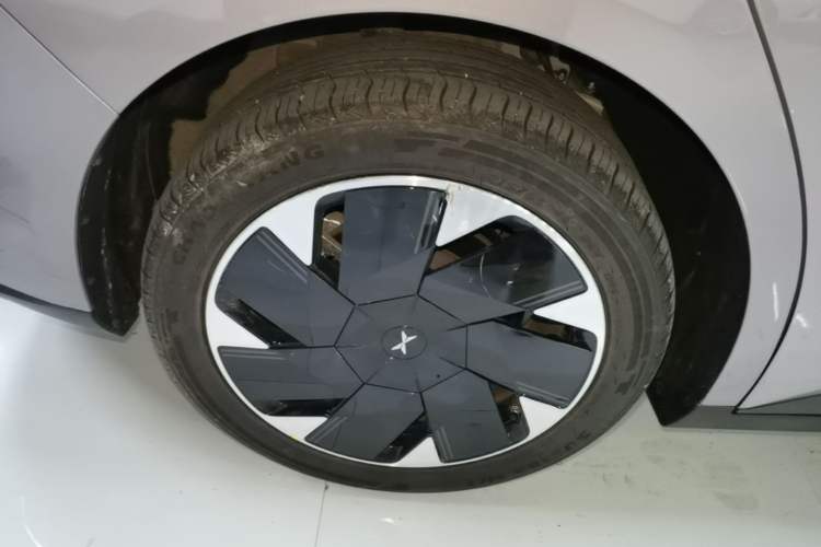 Used XPeng MONA M03 2025 600 with Ultra-Long Range Max Right Rear Wheel Hub