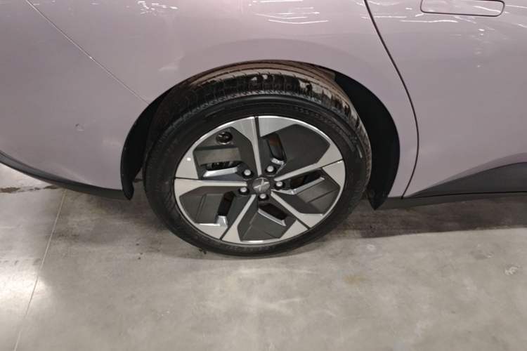 Used XPeng MONA M03 2025 515 Long-Range Plus Right Rear Wheel Hub