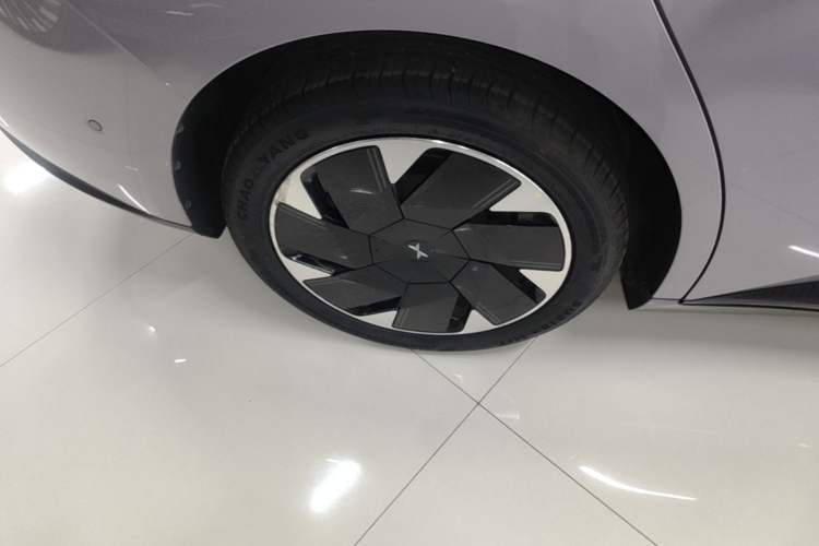 Used XPeng MONA M03 2025 600 with Ultra-Long Range Max Right Rear Wheel Hub
