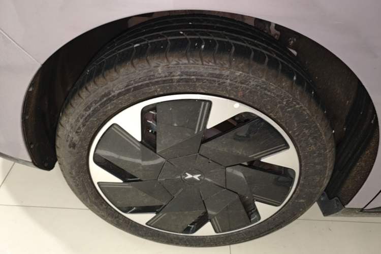 Used XPeng MONA M03 2025 502 Long-Range Max Right Rear Wheel Hub