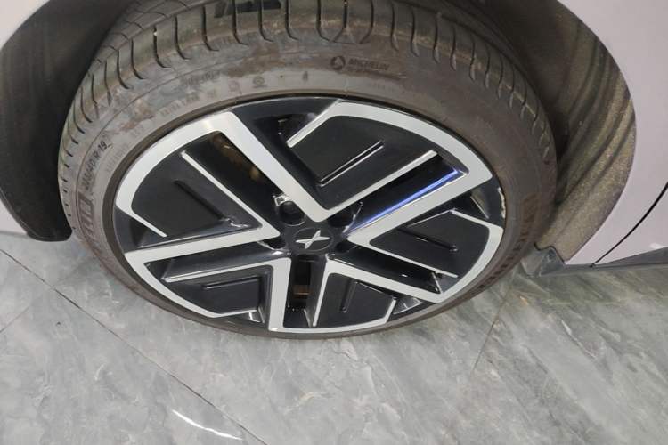 Used XPeng MONA M03 2025 600 with Ultra-Long Range Max Right Rear Wheel Hub