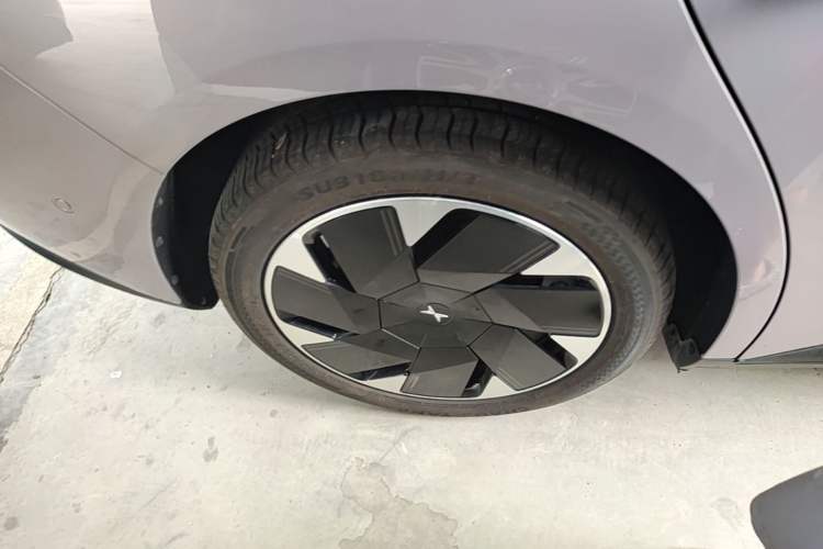 Used XPeng MONA M03 2025 600 with Ultra-Long Range Max Right Rear Wheel Hub