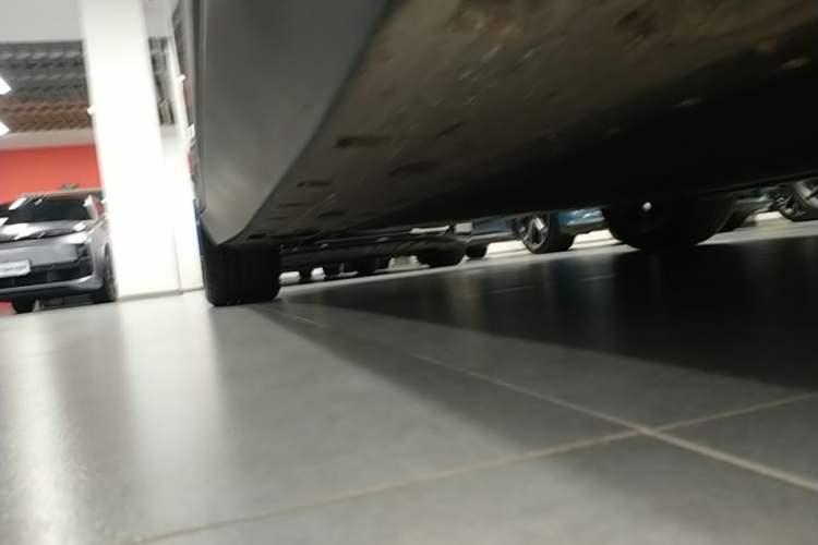Used XPeng MONA M03 2025 600 with Ultra-Long Range Max Right Side Sill