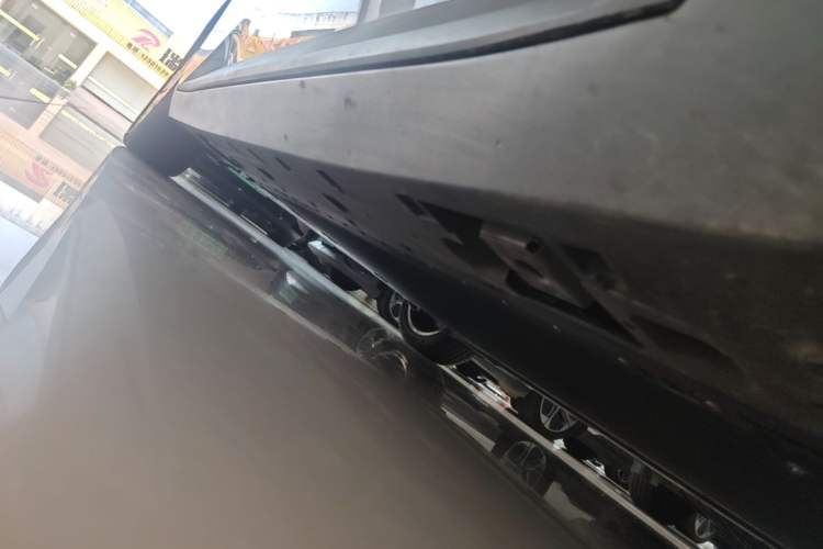 Used XPeng MONA M03 2025 600 with Ultra-Long Range Max Right Side Sill