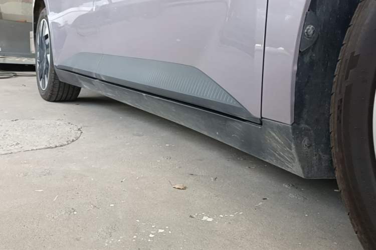 Used XPeng MONA M03 2025 502 Long-Range Max Right Side Sill