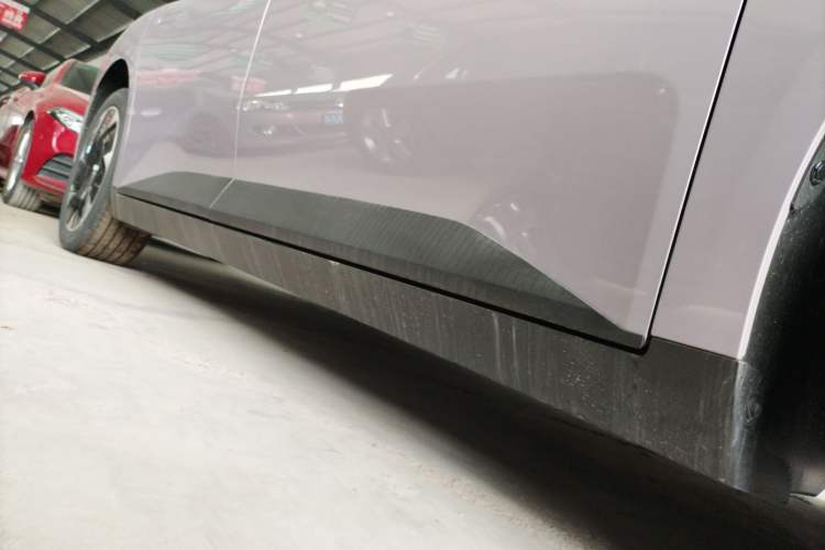 Used XPeng MONA M03 2025 600 with Ultra-Long Range Max Right Side Sill