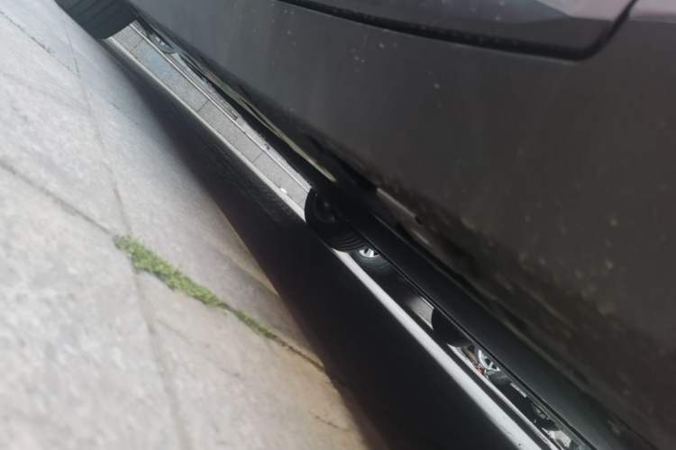 Used XPeng MONA M03 2025 515 Long-Range Plus Right Side Sill