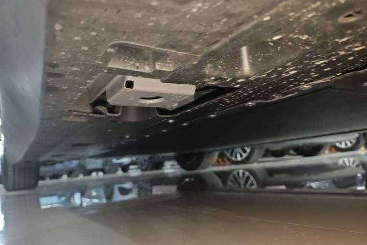 Used XPeng MONA M03 2025 502 Long-Range Max Right Side Sill