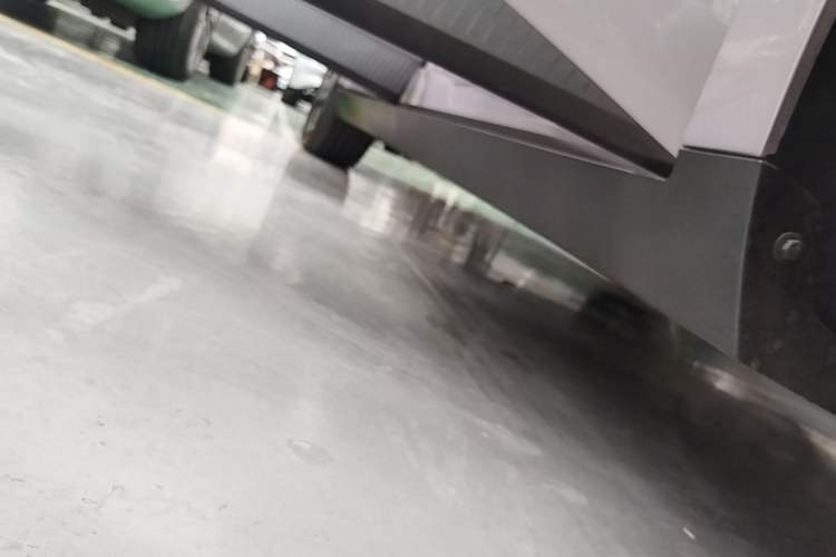 Used XPeng MONA M03 2025 600 with Ultra-Long Range Max Right Side Sill