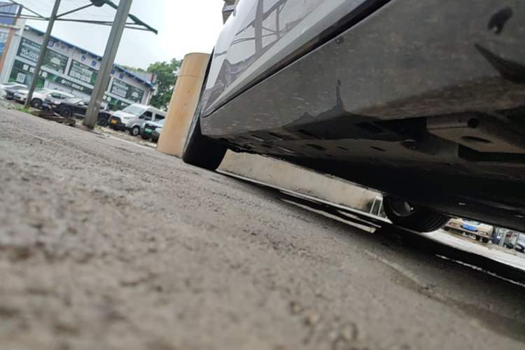 Used XPeng MONA M03 2025 502 Long-Range Max Right Side Sill
