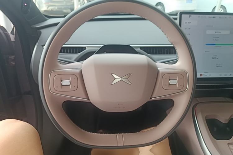 Used XPeng MONA M03 2025 600 with Ultra-Long Range Max Steering Wheel