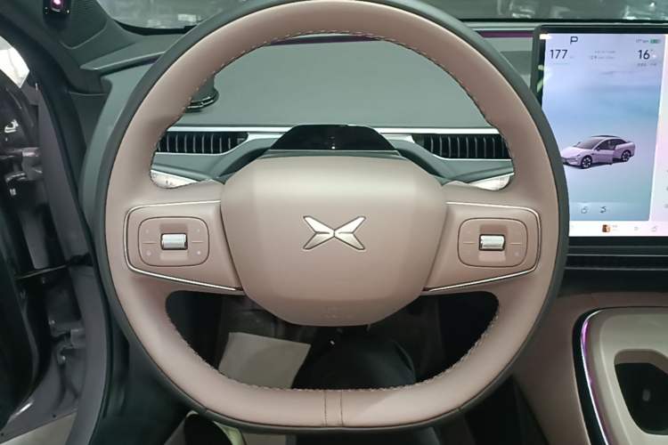 Used XPeng MONA M03 2025 600 with Ultra-Long Range Max Steering Wheel