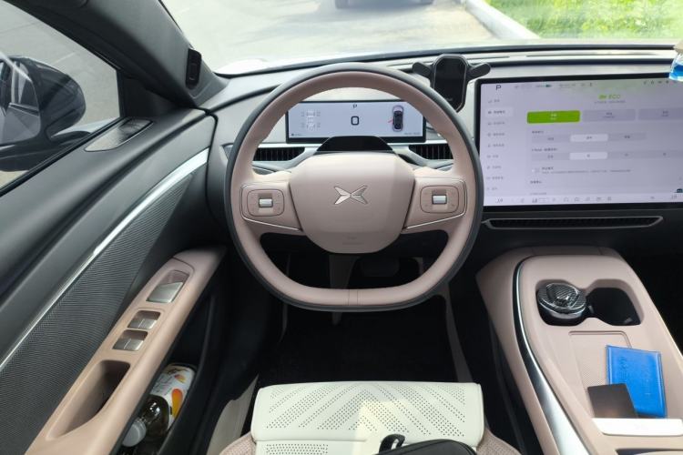 Used XPeng MONA M03 2025 600 with Ultra-Long Range Max Steering Wheel