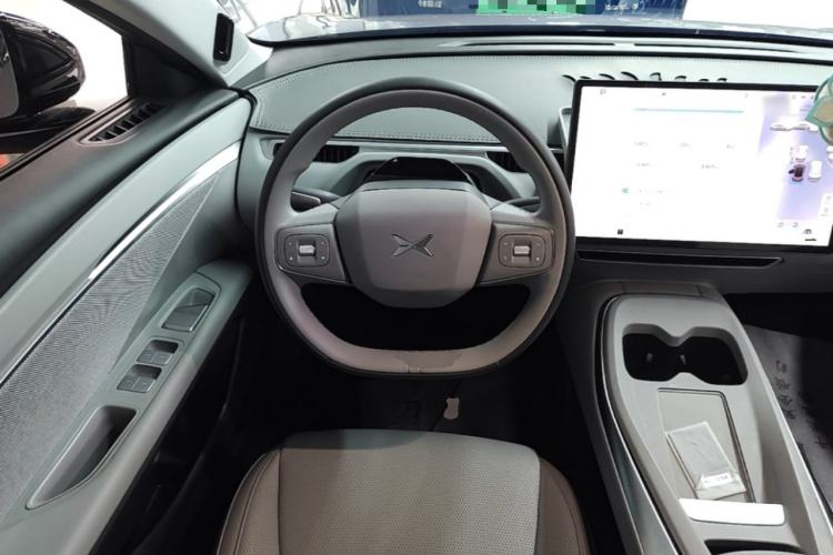 Used XPeng MONA M03 2025 600 with Ultra-Long Range Max Steering Wheel