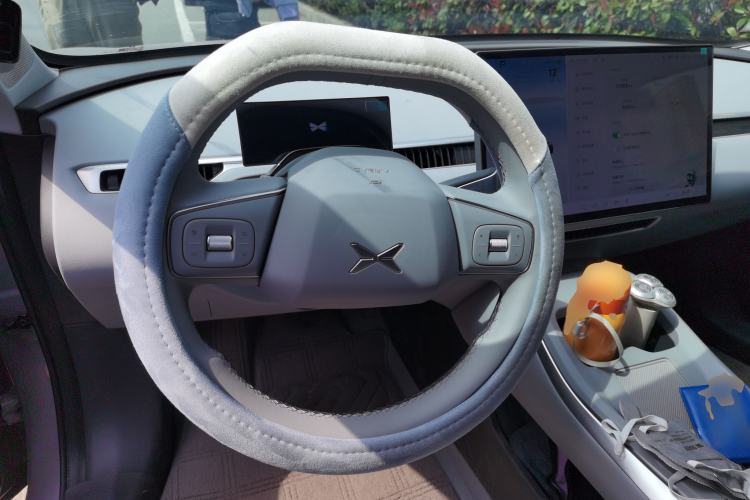Used XPeng MONA M03 2025 600 with Ultra-Long Range Max Steering Wheel