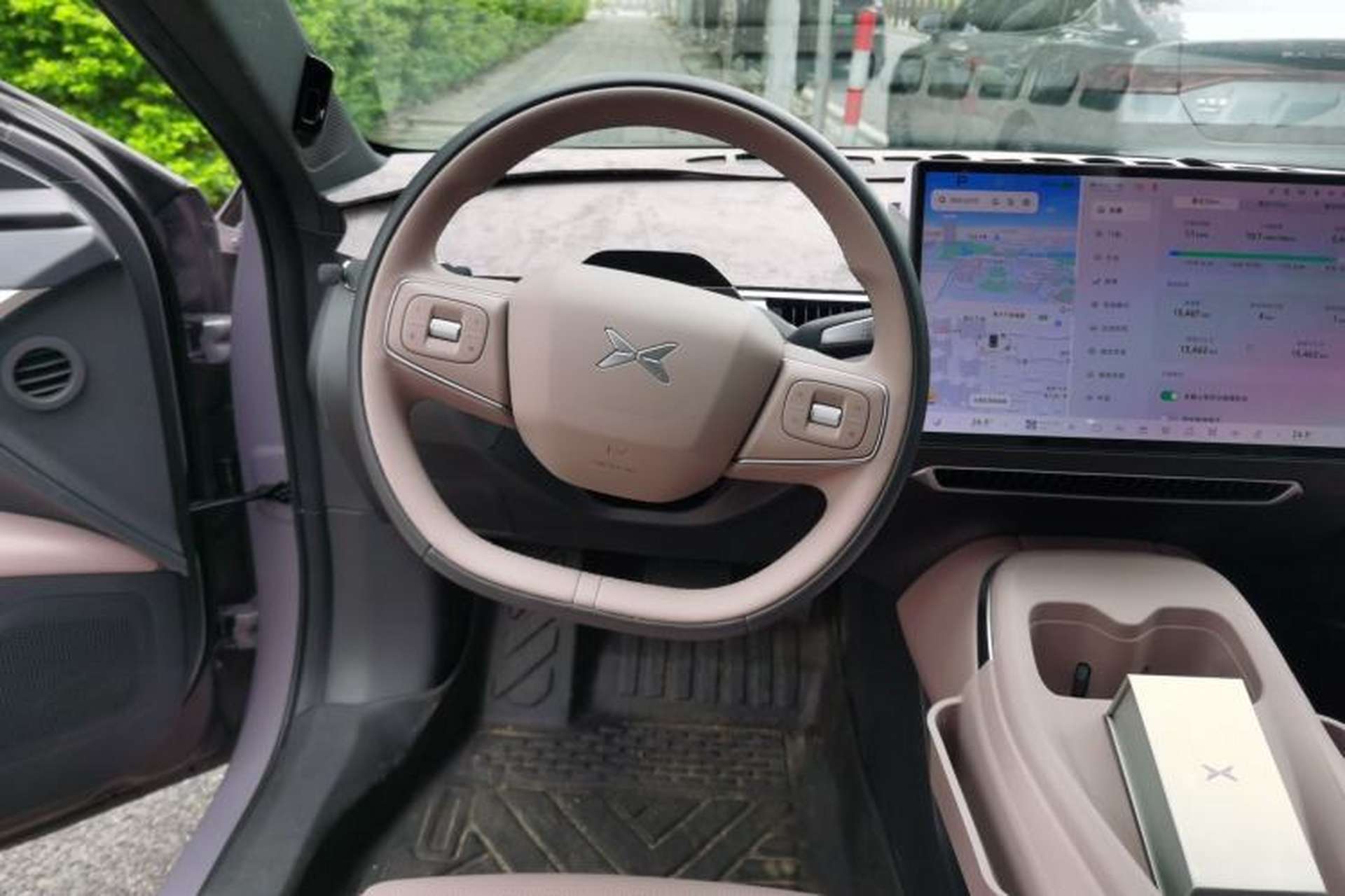 Used XPeng MONA M03 2025 600 with Ultra-Long Range Max Steering Wheel