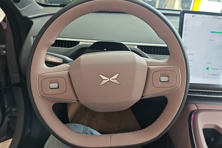 Used XPeng MONA M03 2025 600 with Ultra-Long Range Max Steering Wheel