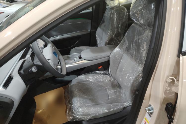 Used XPeng MONA M03 2025 620 Ultra-Long Range Plus Left Front Seat