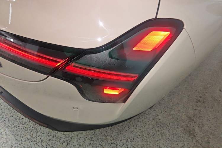Used XPeng MONA M03 2025 600 with Ultra-Long Range Max Right Rear Taillight