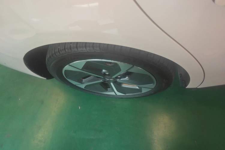 Used XPeng MONA M03 2025 620 Ultra-Long Range Plus Right Rear Wheel Hub