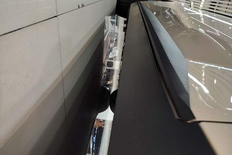 Used XPeng MONA M03 2025 600 with Ultra-Long Range Max Right Side Sill