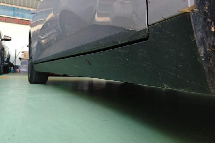 Used XPeng MONA M03 2025 515 Long-Range Plus Right Side Sill