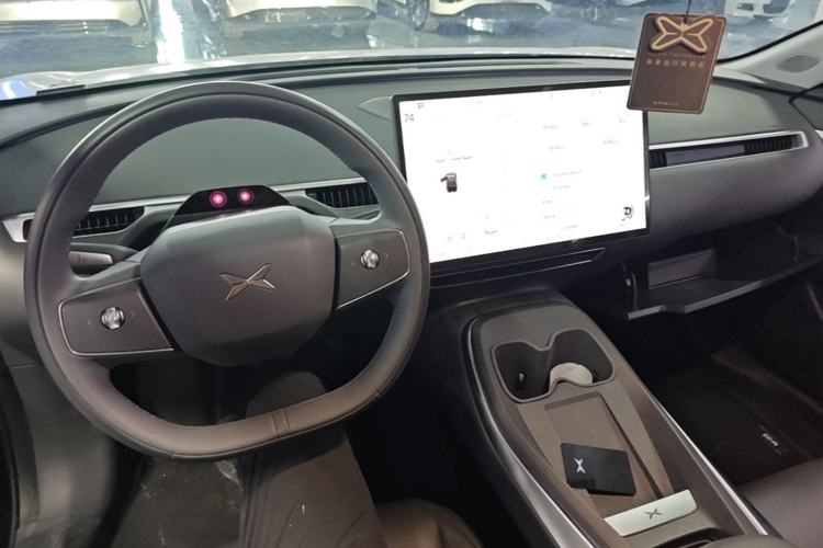 Used XPeng MONA M03 2025 620 Ultra-Long Range Plus Center Console