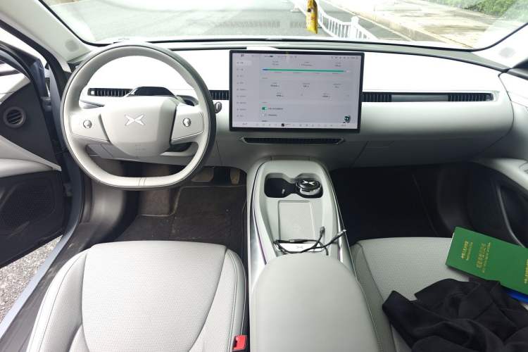 Used XPeng MONA M03 2025 620 Ultra-Long Range Plus Center Console