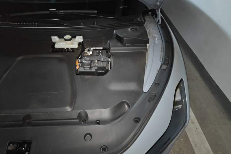 Used XPeng MONA M03 2025 502 Long-Range Max Engine Bay Left