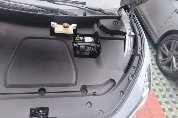 Used XPeng MONA M03 2025 600 with Ultra-Long Range Max Engine Bay Left