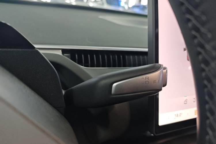 Used XPeng MONA M03 2025 620 Ultra-Long Range Plus Gear Lever