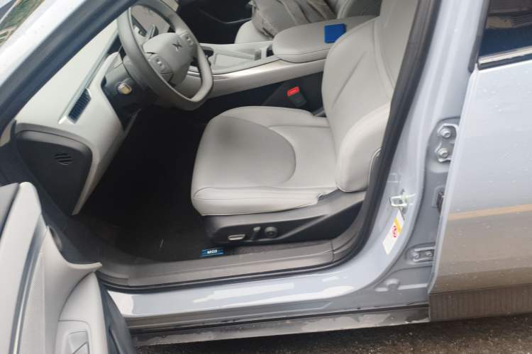 Used XPeng MONA M03 2025 502 Long-Range Max Left Front Seat