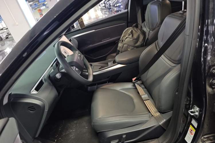 Used XPeng MONA M03 2025 620 Ultra-Long Range Plus Left Front Seat
