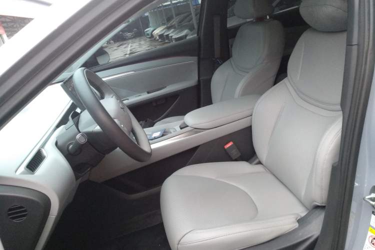 Used XPeng MONA M03 2025 502 Long-Range Max Left Front Seat