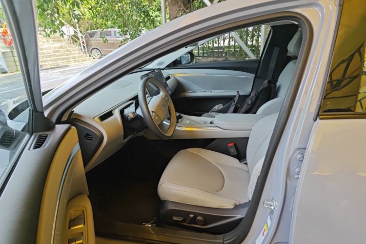 Used XPeng MONA M03 2025 515 Long-Range Plus Left Front Seat