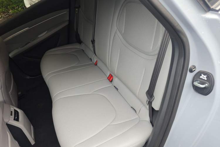 Used XPeng MONA M03 2025 620 Ultra-Long Range Plus Left Rear Seat