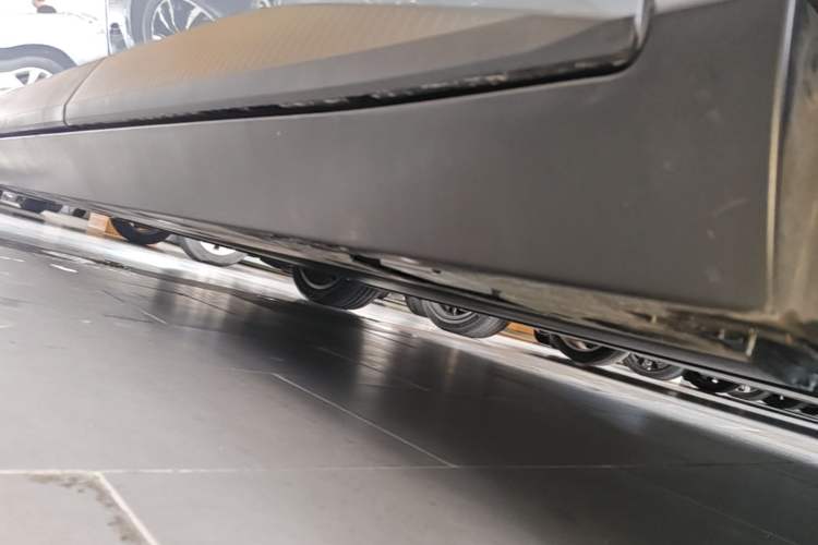 Used XPeng MONA M03 2025 600 with Ultra-Long Range Max Left Side Sill