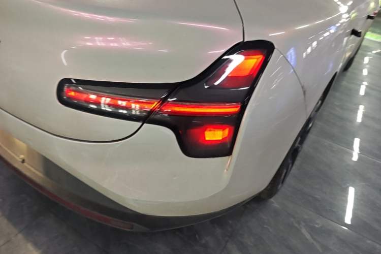 Used XPeng MONA M03 2025 620 Ultra-Long Range Plus Right Rear Taillight