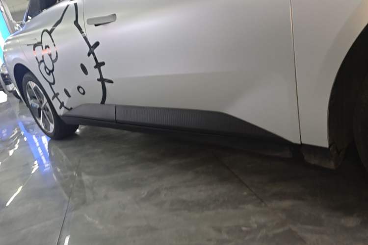 Used XPeng MONA M03 2025 515 Long-Range Plus Right Side Sill