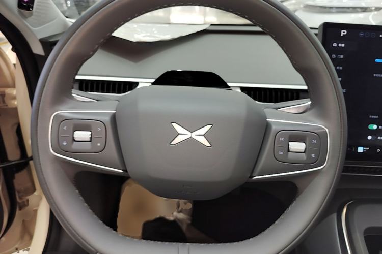 Used XPeng MONA M03 2025 600 with Ultra-Long Range Max Steering Wheel