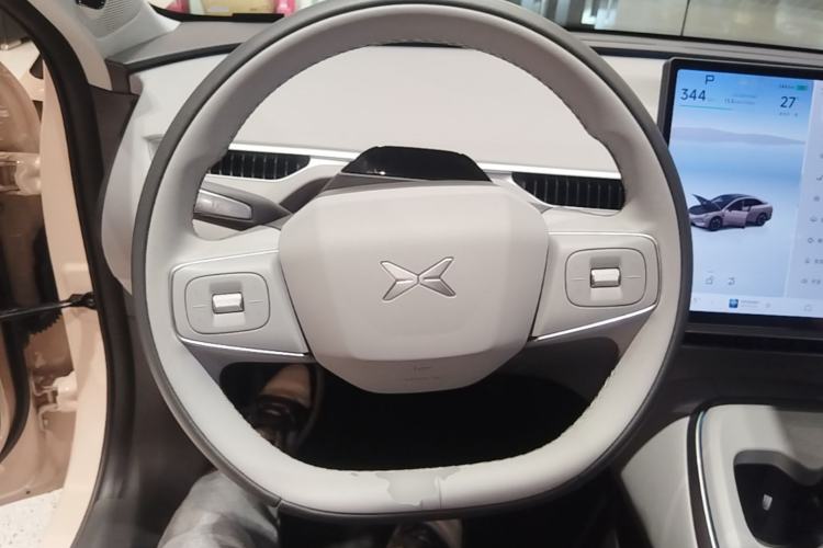 Used XPeng MONA M03 2025 600 with Ultra-Long Range Max Steering Wheel