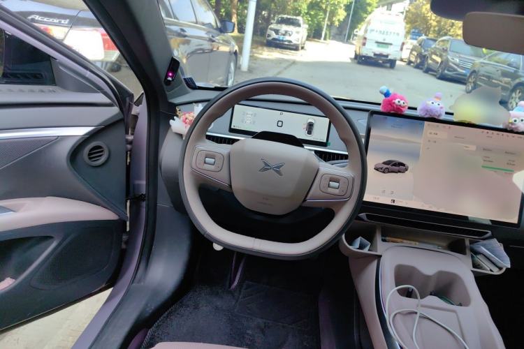 Used XPeng MONA M03 2025 600 with Ultra-Long Range Max Steering Wheel