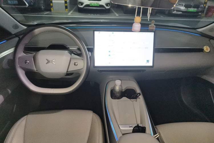 Used XPeng MONA M03 2025 620 Ultra-Long Range Plus Center Console