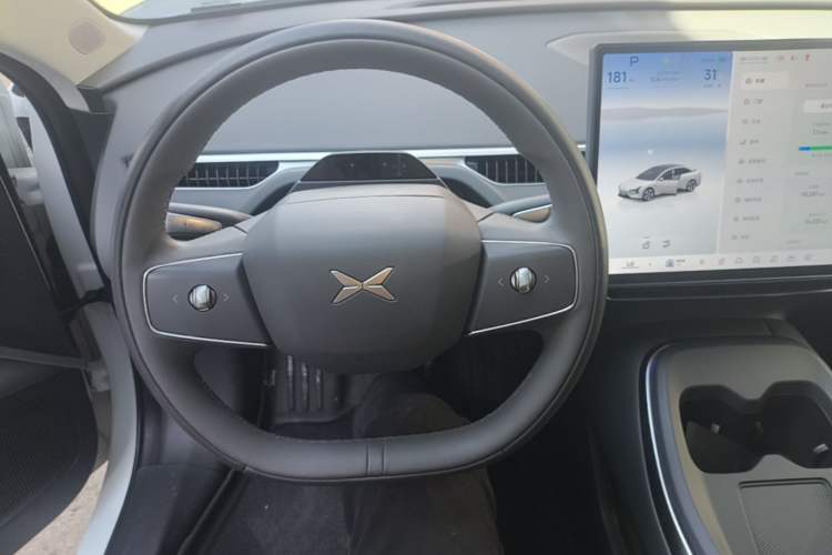 Used XPeng MONA M03 2025 620 Ultra-Long Range Plus Center Console