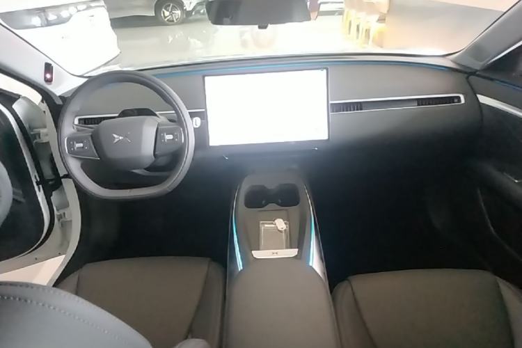 Used XPeng MONA M03 2025 502 Long-Range Max Center Console