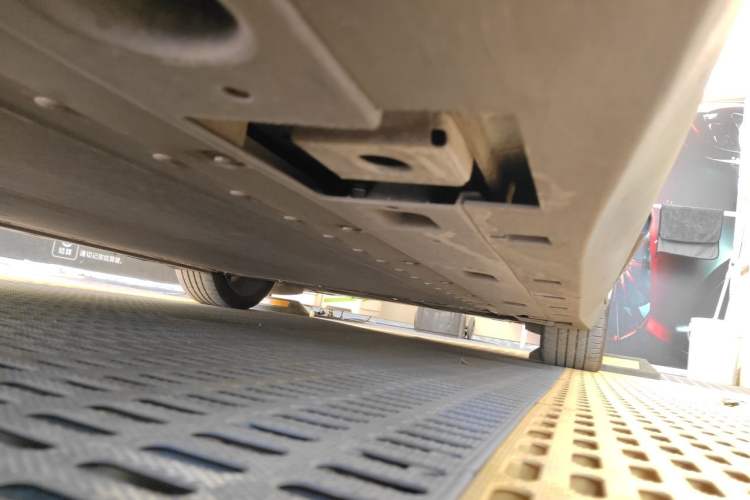 Used XPeng MONA M03 2025 600 with Ultra-Long Range Max Chassis Rear Right